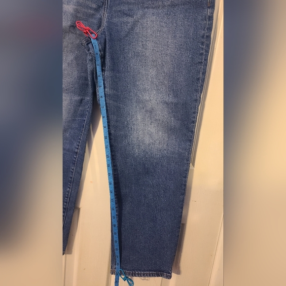 Old Navy OG Straight High Rise Jeans Size 14 Medium Wash Slimming Pockets - Picture 5 of 7